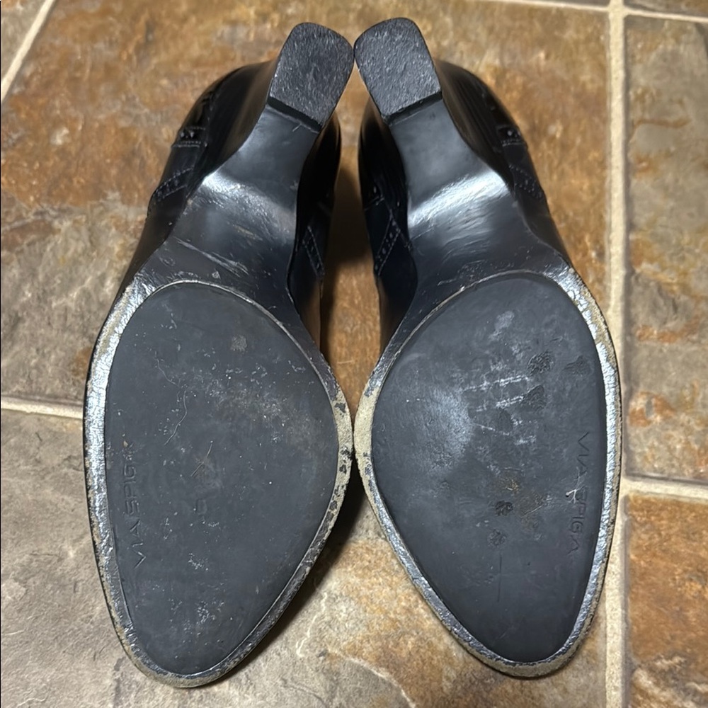 Via Spiga Black Patent Leather Oxfords - Picture 9 of 11